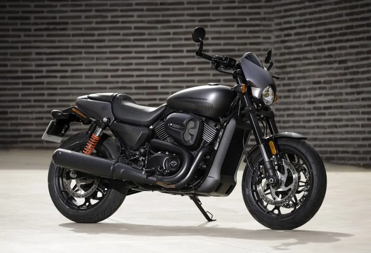 Harley-Davidson Street Rod 750 (21)
