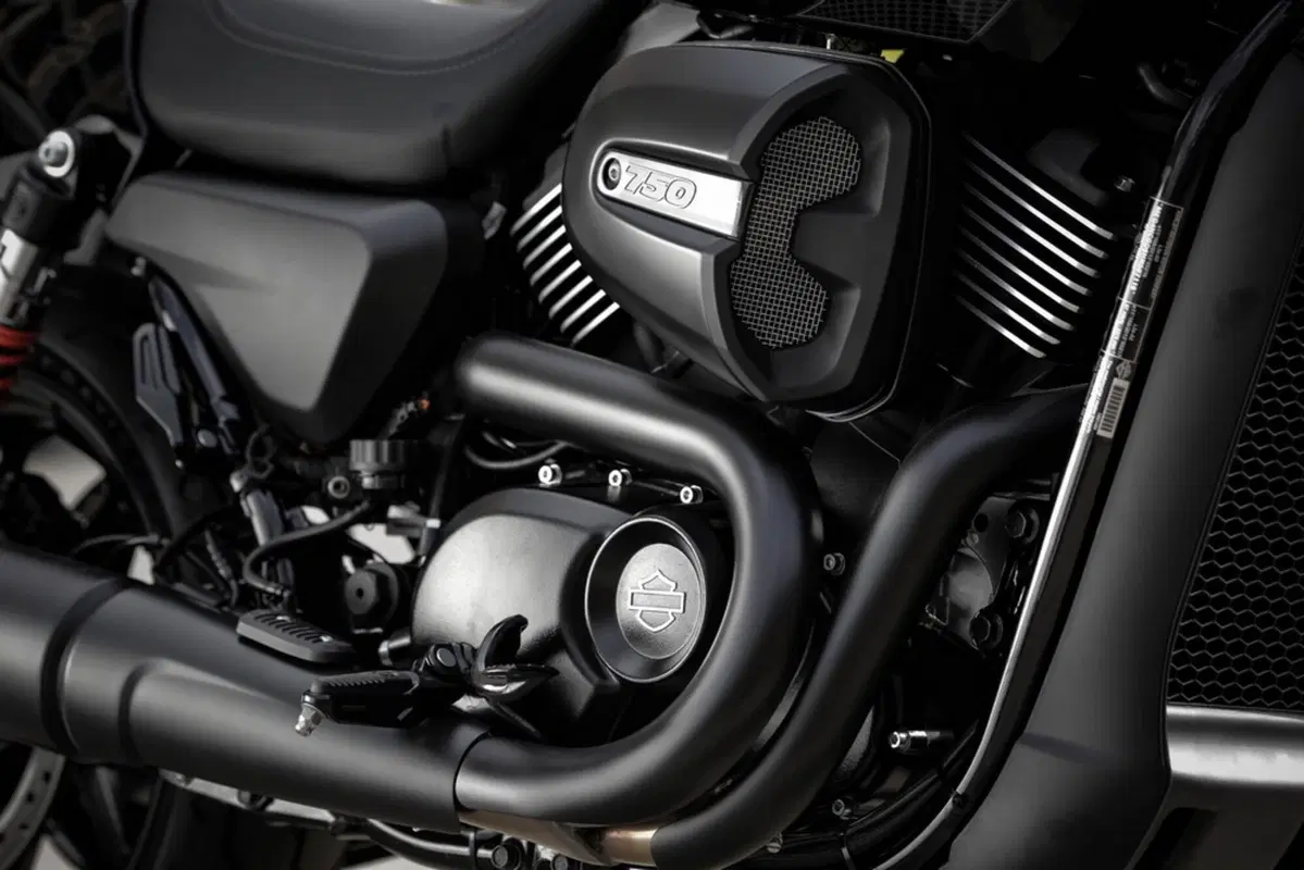 Harley-Davidson Street Rod 750 (30)