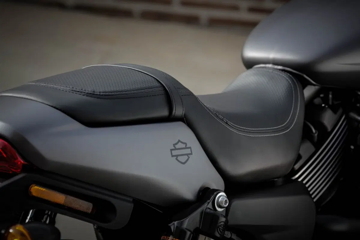Harley-Davidson Street Rod 750 (43)