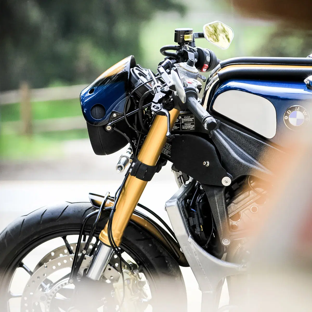 BMW S1000R 4CYL by Deus (4)