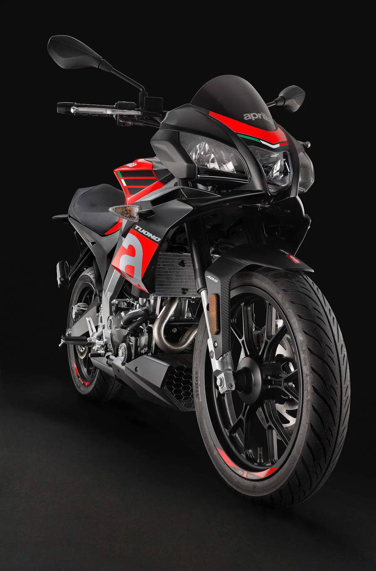 Aprilia RS 125 2017 e Aprilia Tuono 125 2017 (15)
