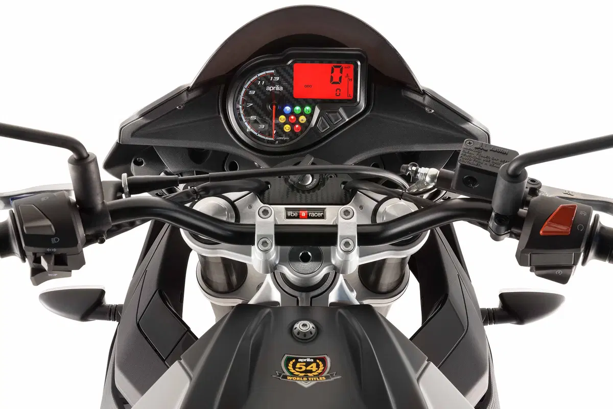 Aprilia RS 125 2017 e Aprilia Tuono 125 2017 (19)