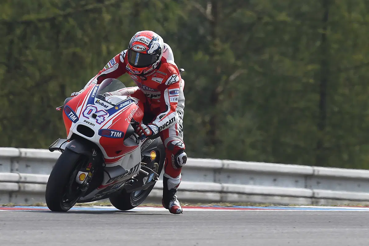 MotoGP. Brno 2015. Le foto più belle del GP della Repubblica Ceca (15)