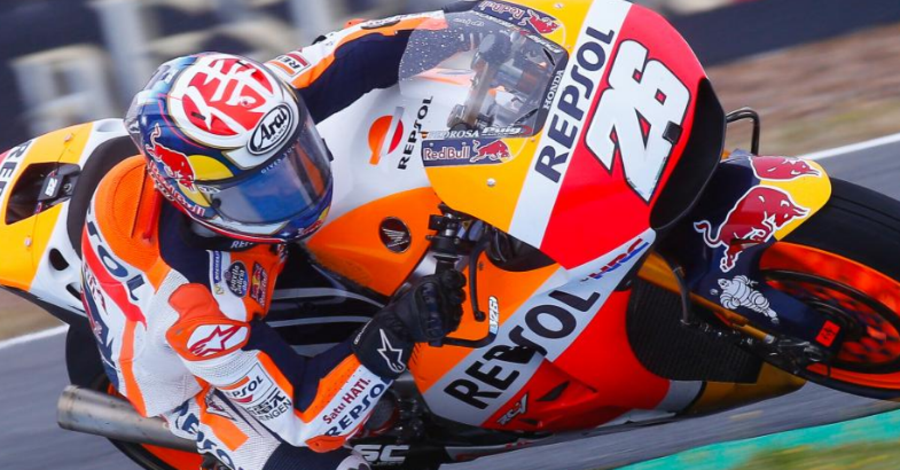 MotoGP 2017. Pedrosa chiude al comando le FP1 (bagnate) a Jerez