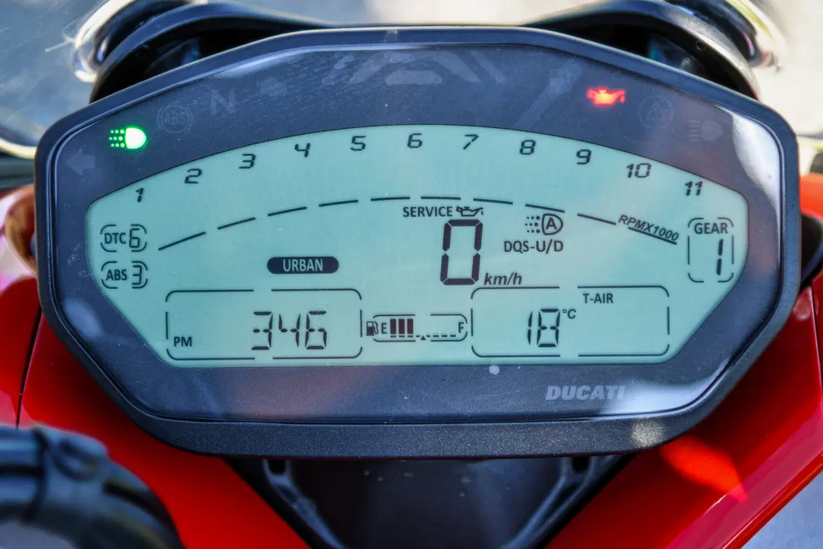 Ducati SuperSport 939 S: il ritorno dei semimanubri (3)