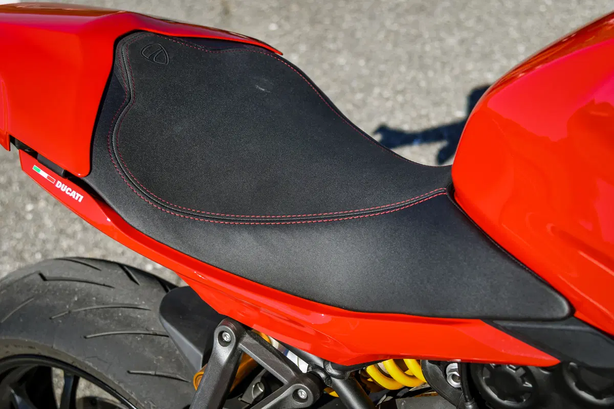 Ducati SuperSport 939 S: il ritorno dei semimanubri (15)