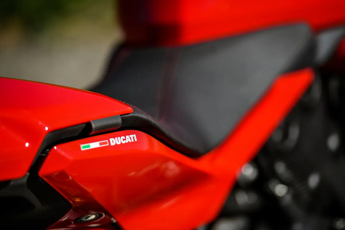 Ducati SuperSport 939 S: il ritorno dei semimanubri (17)