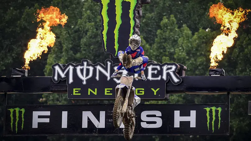 MXGP 2015, Mantova. Doppiette di Febvre e Anstie che vincono il GP di Lombardia