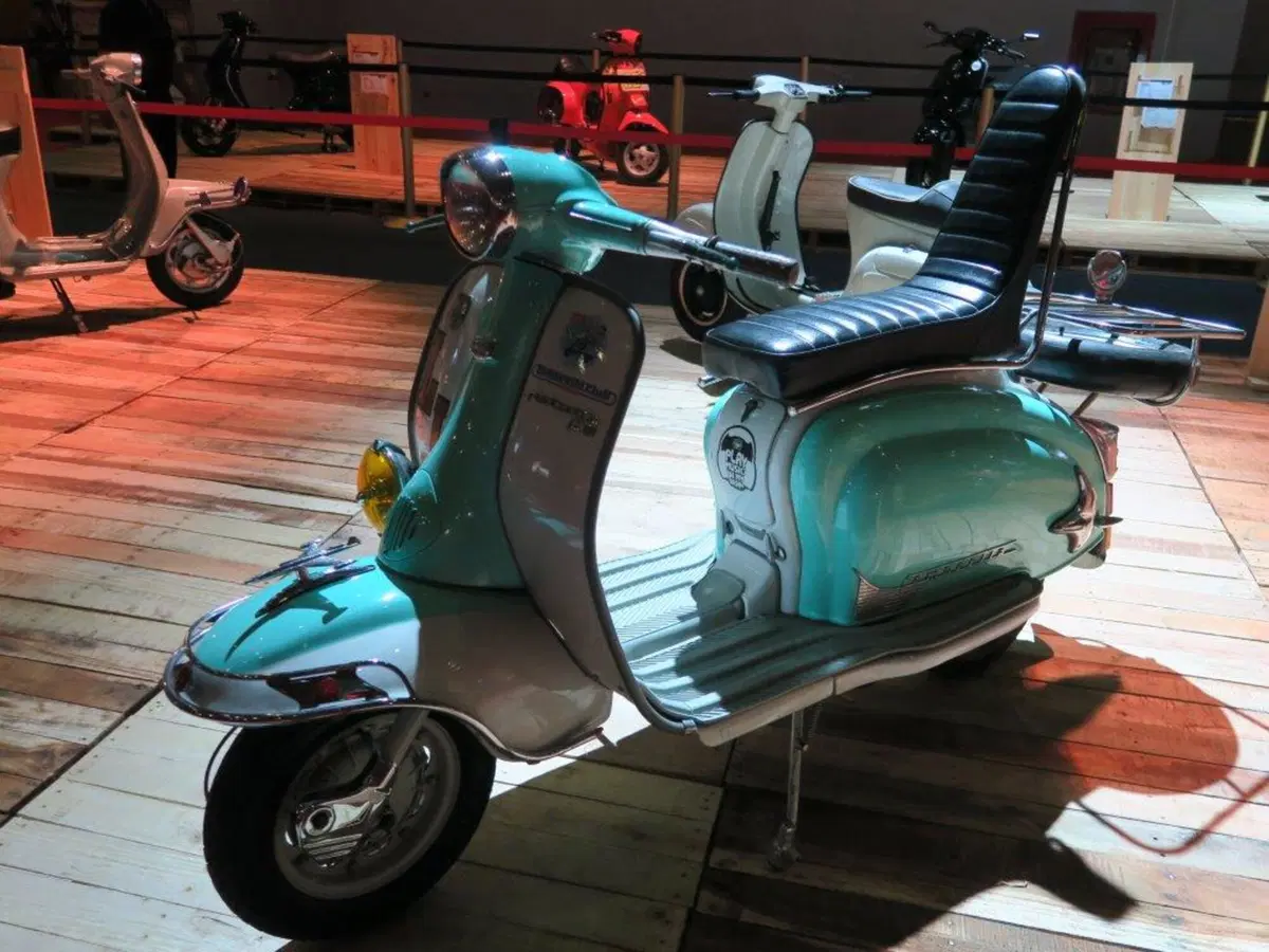 Indonesia International Motor Show 2015 (40)