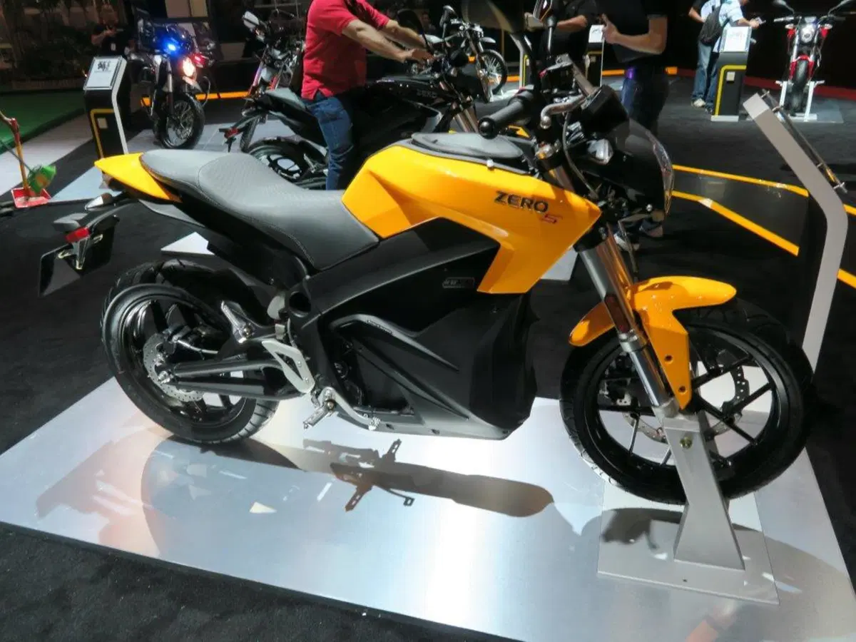 Indonesia International Motor Show 2015 (47)