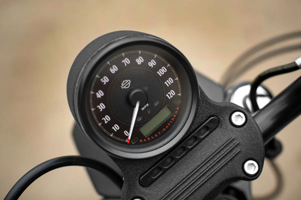 Harley-Davidson Iron 883 2016 (8)
