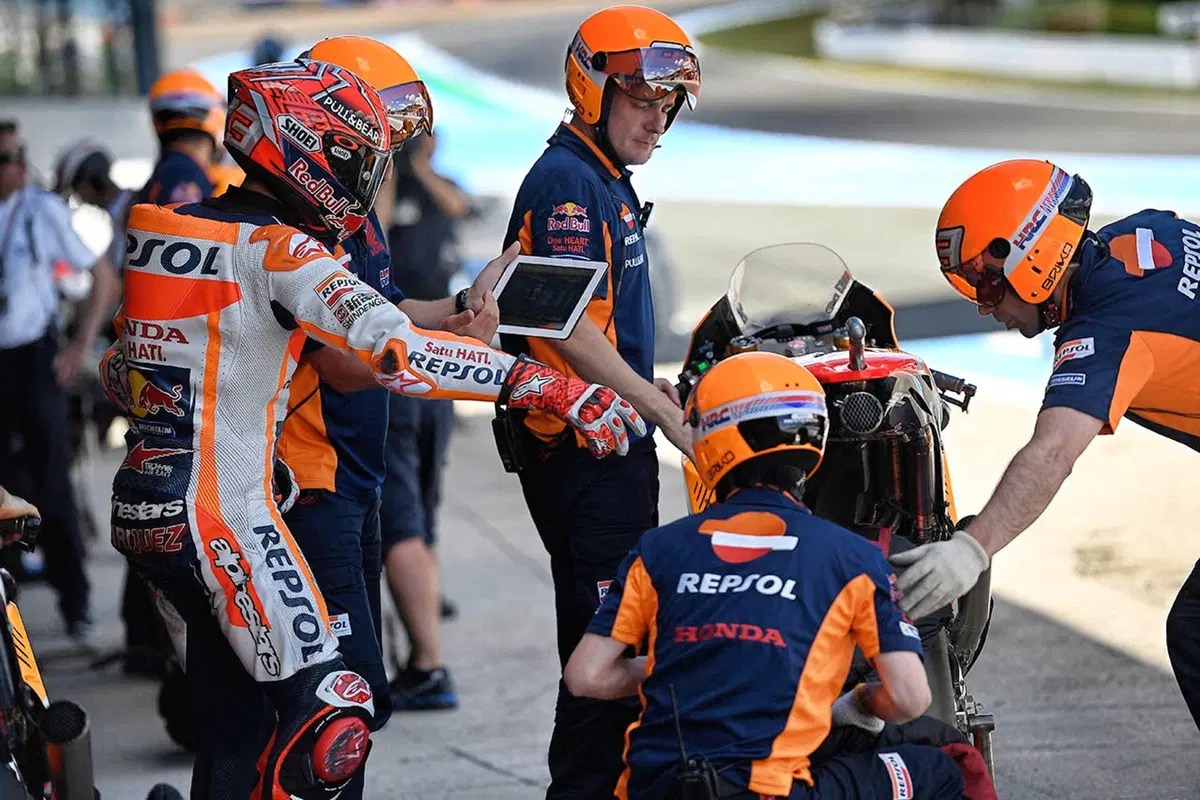 Gallery MotoGP 2017. Le foto più spettacolari del GP di Spagna (19)